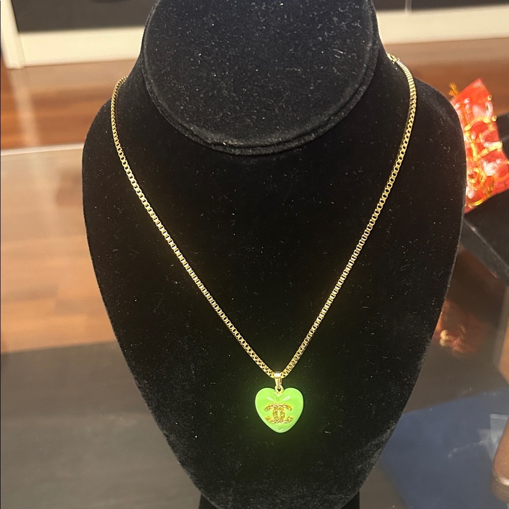 CC Gold Chain Necklace with Lime Green Heart Pendant(stamped) - Picture 8 of 8